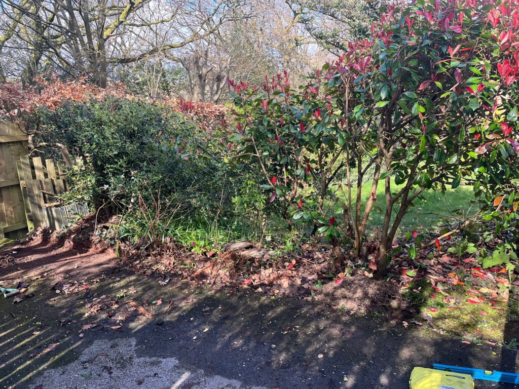 New picket fence installation in Hengoed