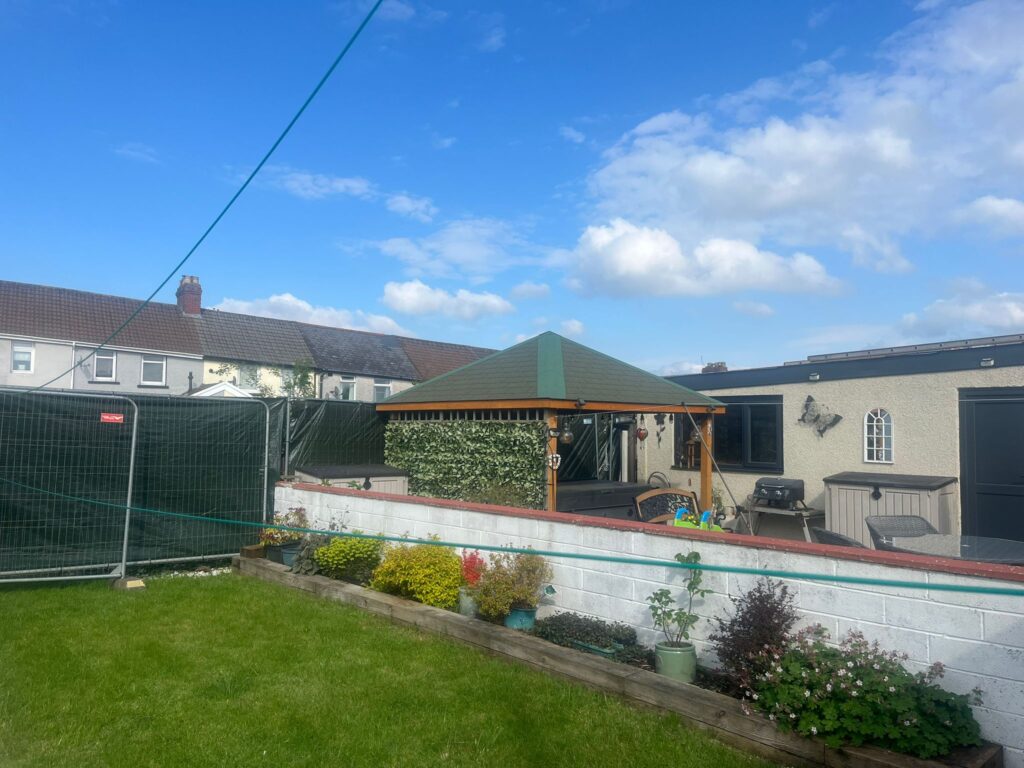 Hedge removed Hengoed