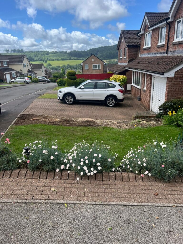 hedge maintenance Rogerstone